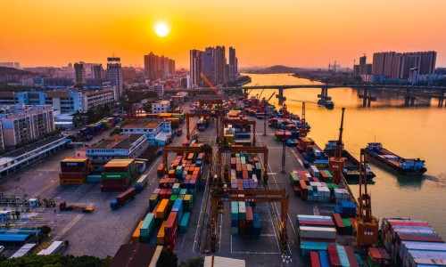 海外網(wǎng)評-世界需要“重建信任”，中國值得信任（環(huán)球時(shí)報(bào)）