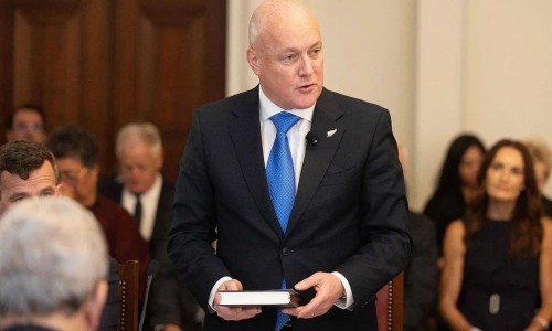 新西蘭外長透露 “ 新貿(mào)易部長下個月訪華，總理拉克森不久后也將訪中國 ”（環(huán)球時報）