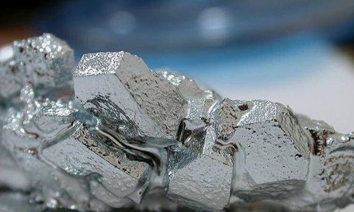 金屬鎵價(jià)格創(chuàng)2011年以來(lái)最高，券商稱(chēng)“中國(guó)在全球供應(yīng)地位突出”（環(huán)球時(shí)報(bào)）