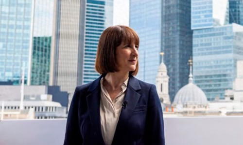 英媒披露報(bào)道多名金融高官將隨英財(cái)相訪華，“凸顯此訪對(duì)英國(guó)政府的重要性”（環(huán)球時(shí)報(bào)）