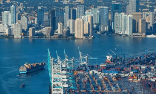 港媒報道“最依賴對華貿(mào)易的美國港口依然忐忑不安”（環(huán)球時報）